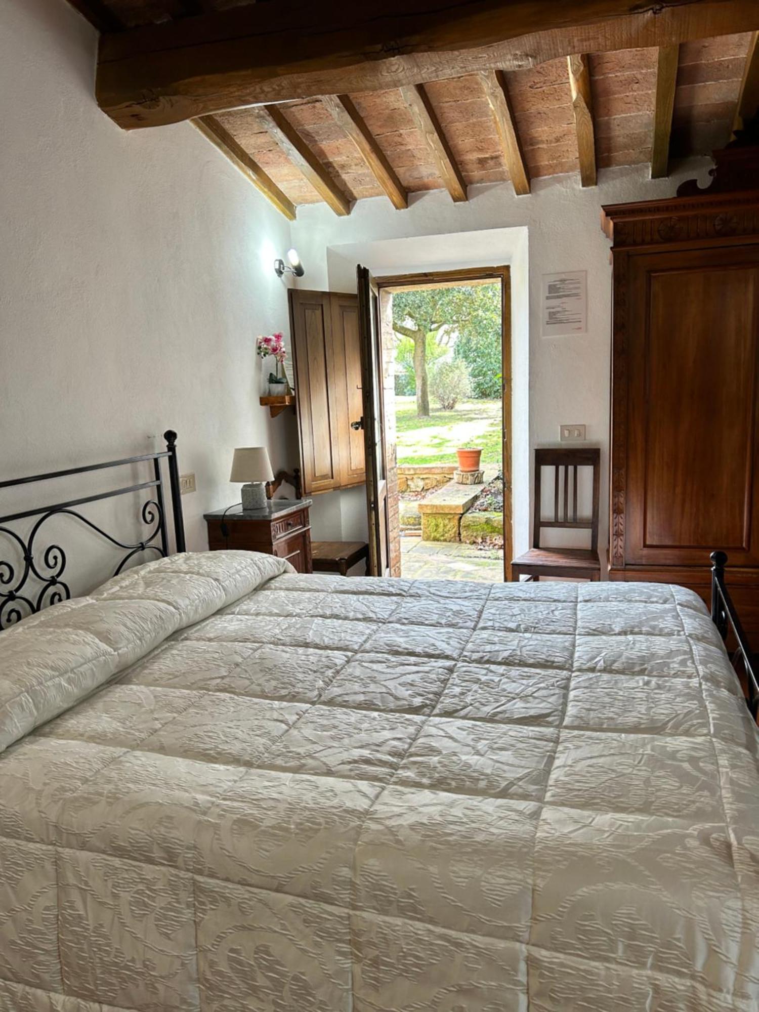 Agriturismo Casalpiano ปีเอนซา ภายนอก รูปภาพ