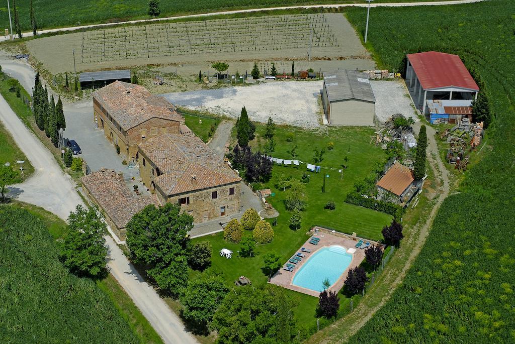 Agriturismo Casalpiano ปีเอนซา ภายนอก รูปภาพ
