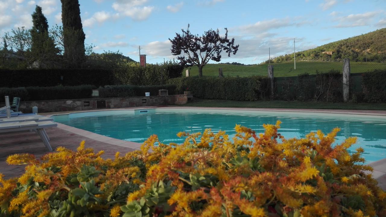 Agriturismo Casalpiano ปีเอนซา ภายนอก รูปภาพ